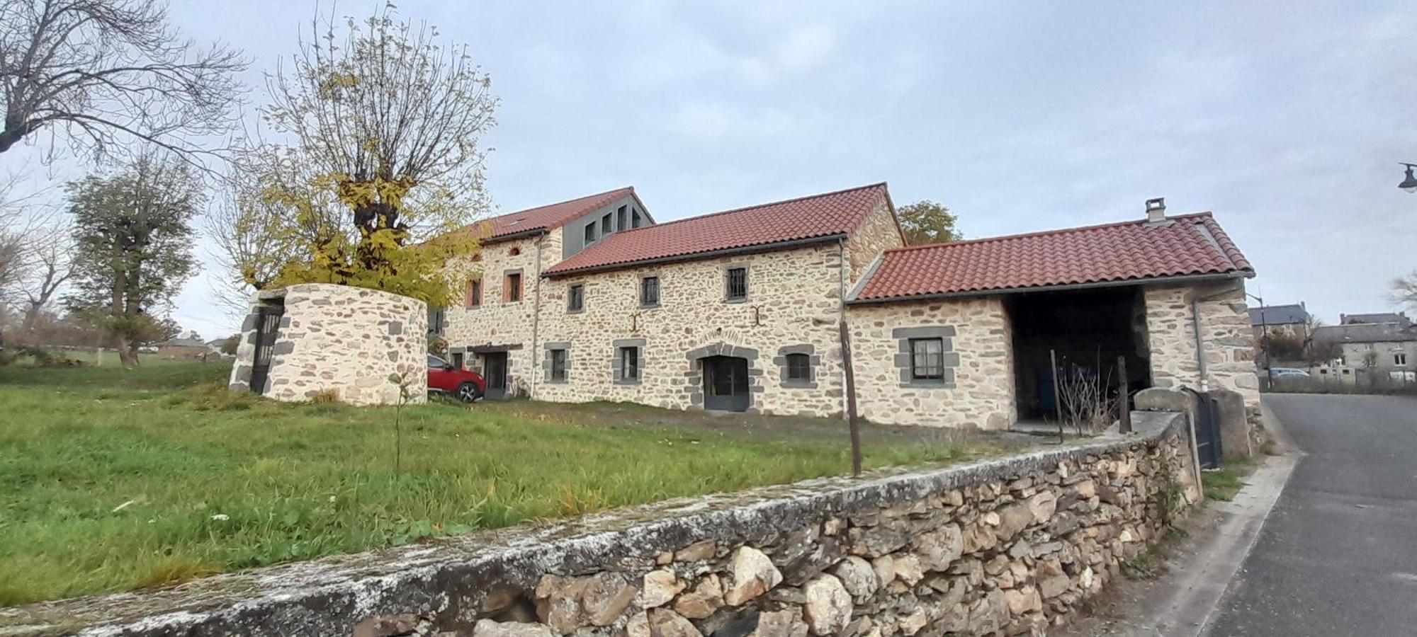 Relais Du Lac De La Truyere Anglards de Saint Flour Exterior foto